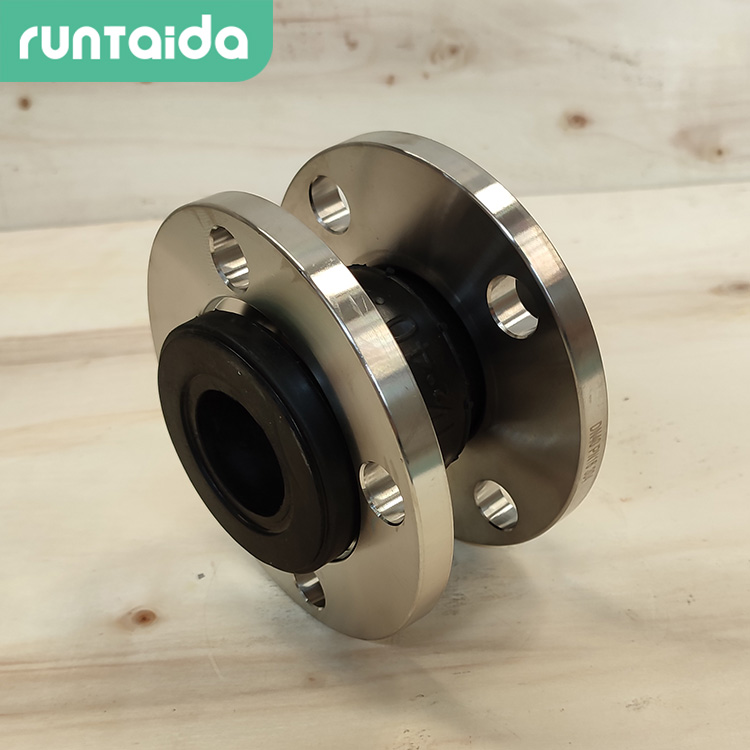 潤泰達-不鏽鋼橡膠接頭（tóu）耐酸（suān）堿橡膠（jiāo）軟接頭