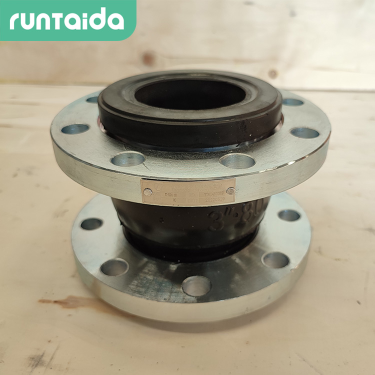 正確安裝可曲撓橡膠接頭（tóu）